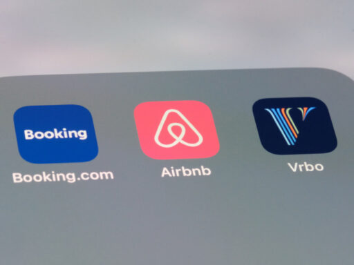 Airbnb no Brasil enfrenta novas regras de tributação e condomínios em contexto de Mercado Imobiliário