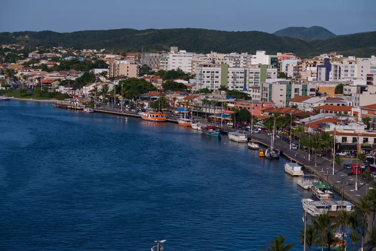 Bairros de Cabo Frio: conheça as 10 melhores regiões para morar em contexto de Mercado Imobiliário