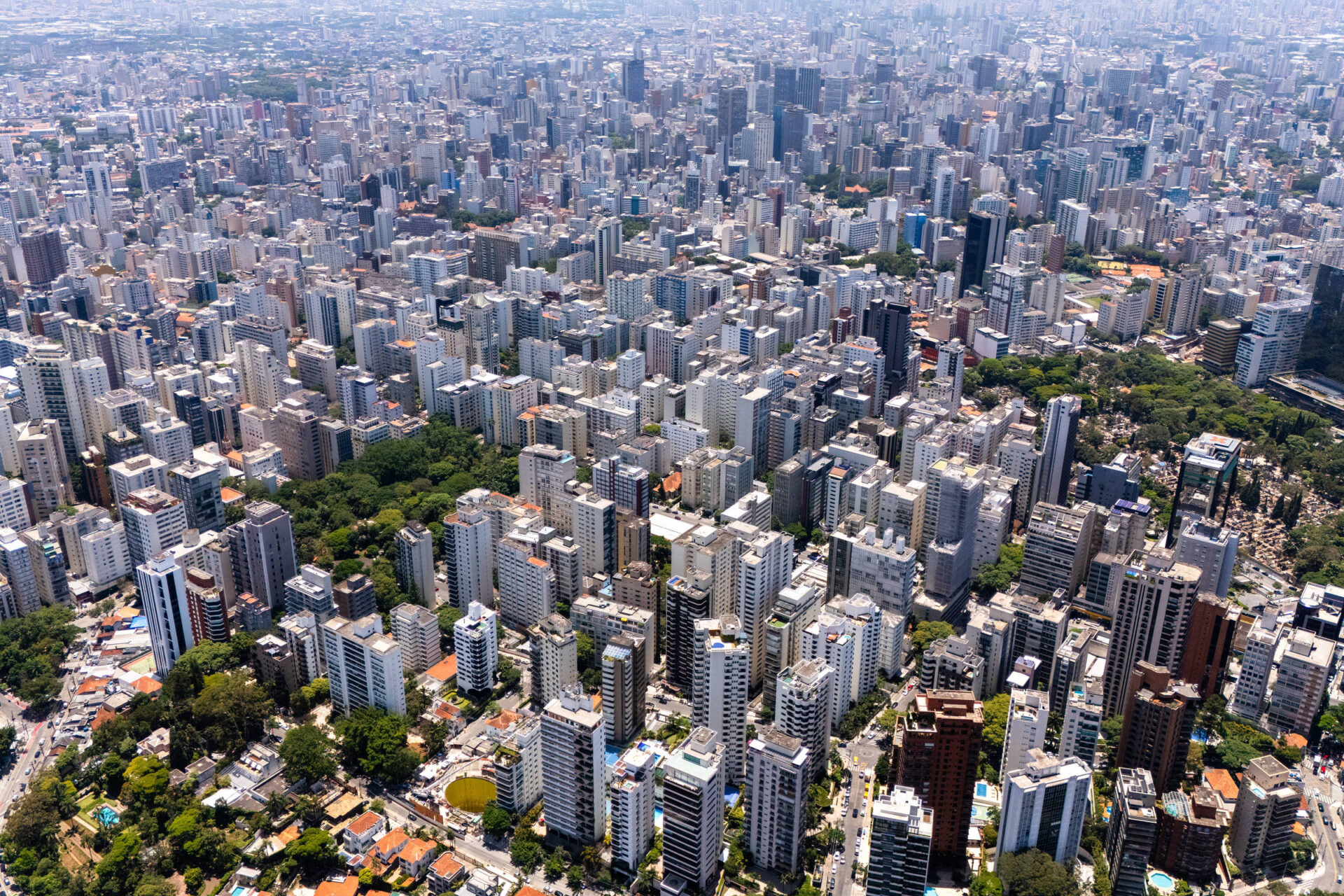 Caixa Asset prepara lançamento de fundos imobiliários em 2026 em contexto de Mercado Imobiliário