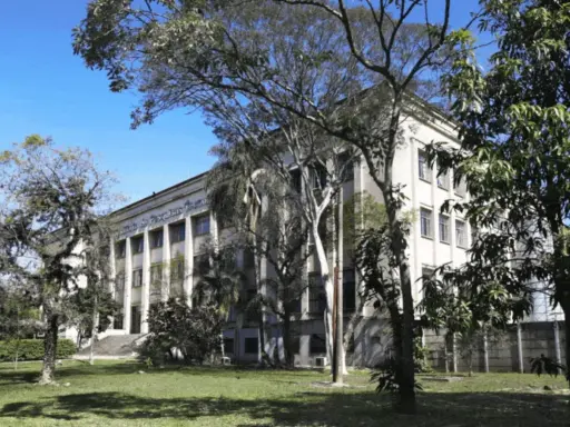 Google revitaliza prédio histórico na USP para novo centro de engenharia em contexto de Mercado Imobiliário