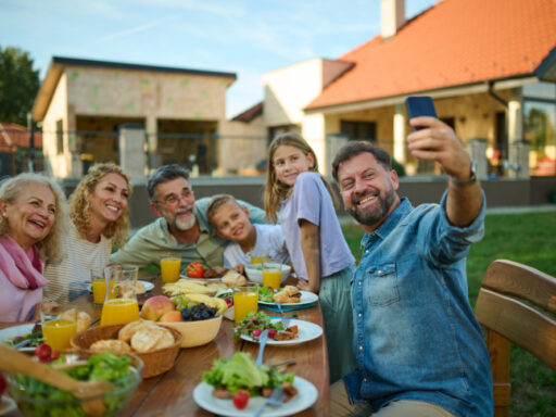 Imóvel multigeracional ganha força como estratégia de moradia no Brasil em contexto de Mercado Imobiliário