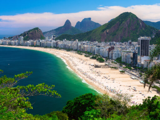 Investidores estrangeiros ampliam compra de estúdios na Zona Sul do Rio em contexto de Mercado Imobiliário