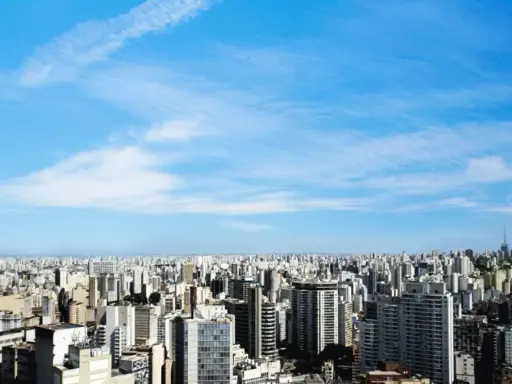 Setor imobiliário alerta para riscos de custos e prazos em 2027 em contexto de Mercado Imobiliário