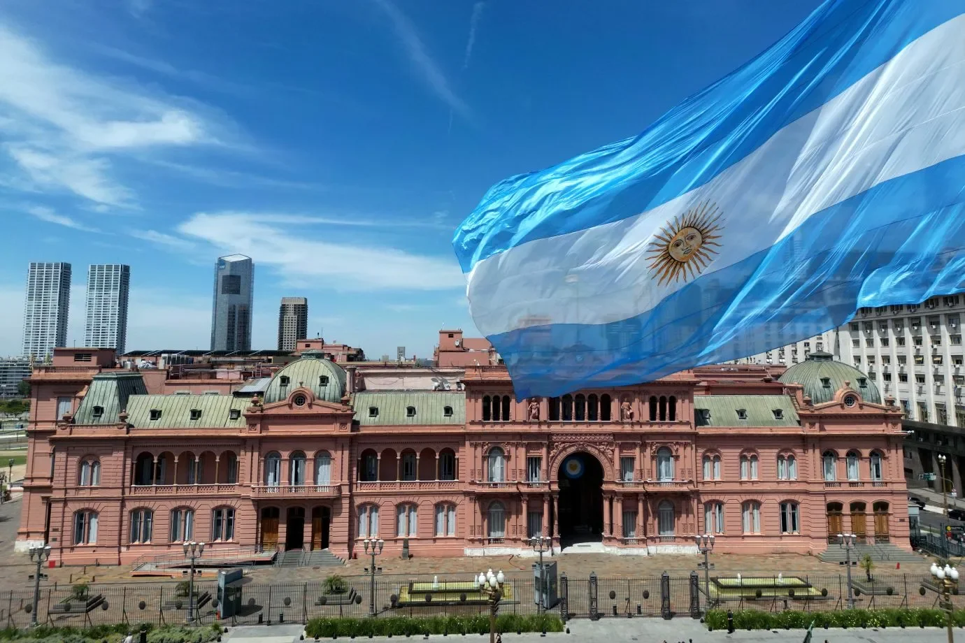 Buenos Aires supera Vale do Silício em custo de escritórios AAA em contexto de Mercado Imobiliário