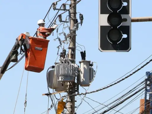 Conta de luz da Enel SP terá reajuste médio de 10,18% em julho em contexto de Mercado Imobiliário