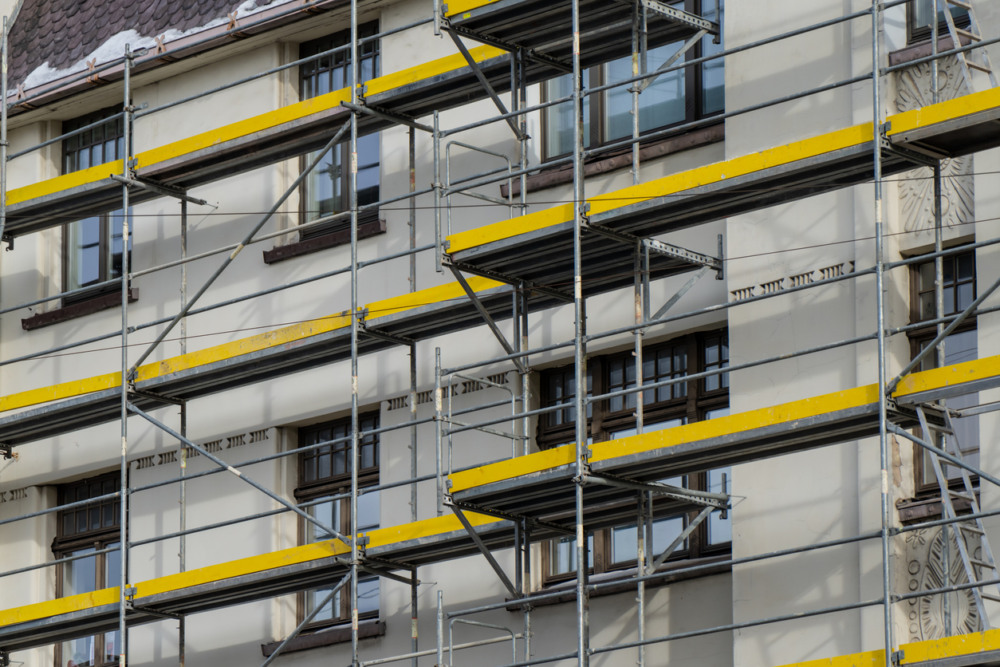 Envelhecimento de prédios impulsiona demanda por crédito para condomínios em contexto de Mercado Imobiliário