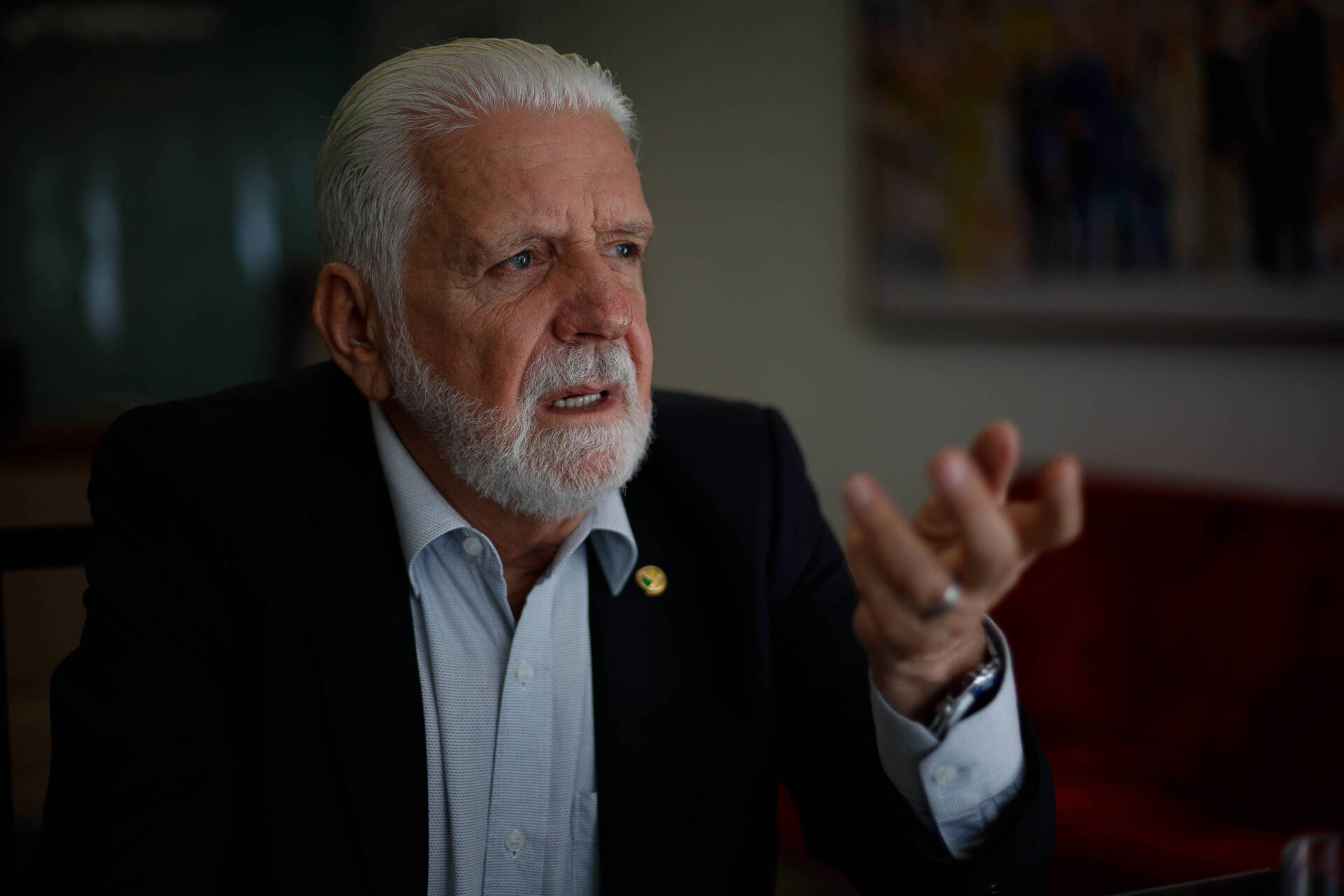 Jaques Wagner esclarece intermediação na compra de imóvel em Salvador em contexto de Mercado Imobiliário