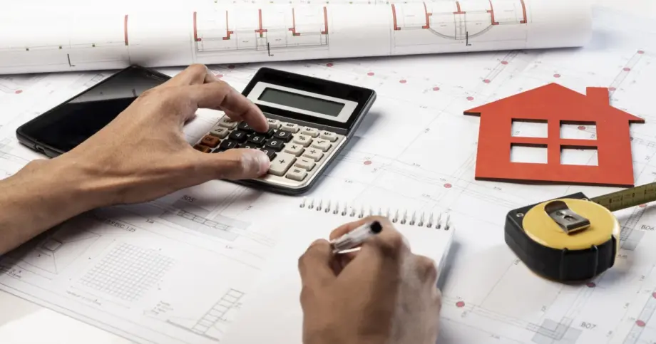 Juros altos impactam crédito imobiliário e adiam compra da casa própria em contexto de Mercado Imobiliário